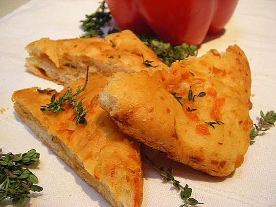 roasted-red-pepper-and-goat-cheese-focaccia-015