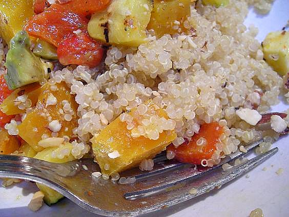 quinoa and grilled veg salad 023