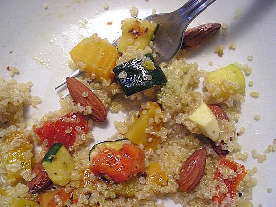 quinoa and grilled veg salad 026