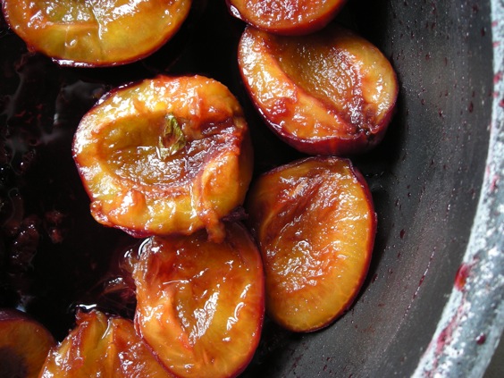 poached plums6339